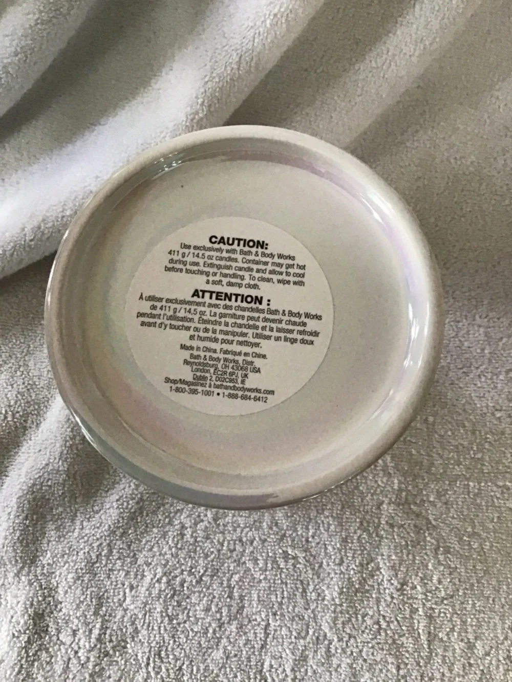 Bath & Body Works 3 wick irredentist glass ghost candle holder - Picture 2 of 3